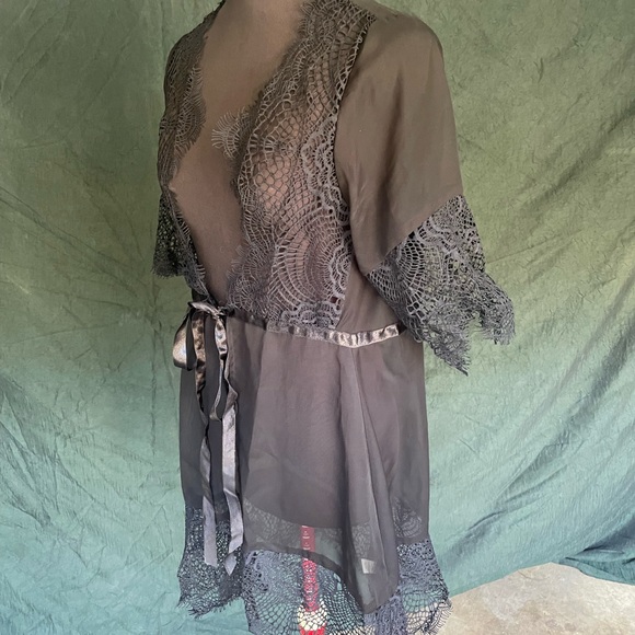 For Love and Lemons black sheer lace robe - Picture 2 of 7